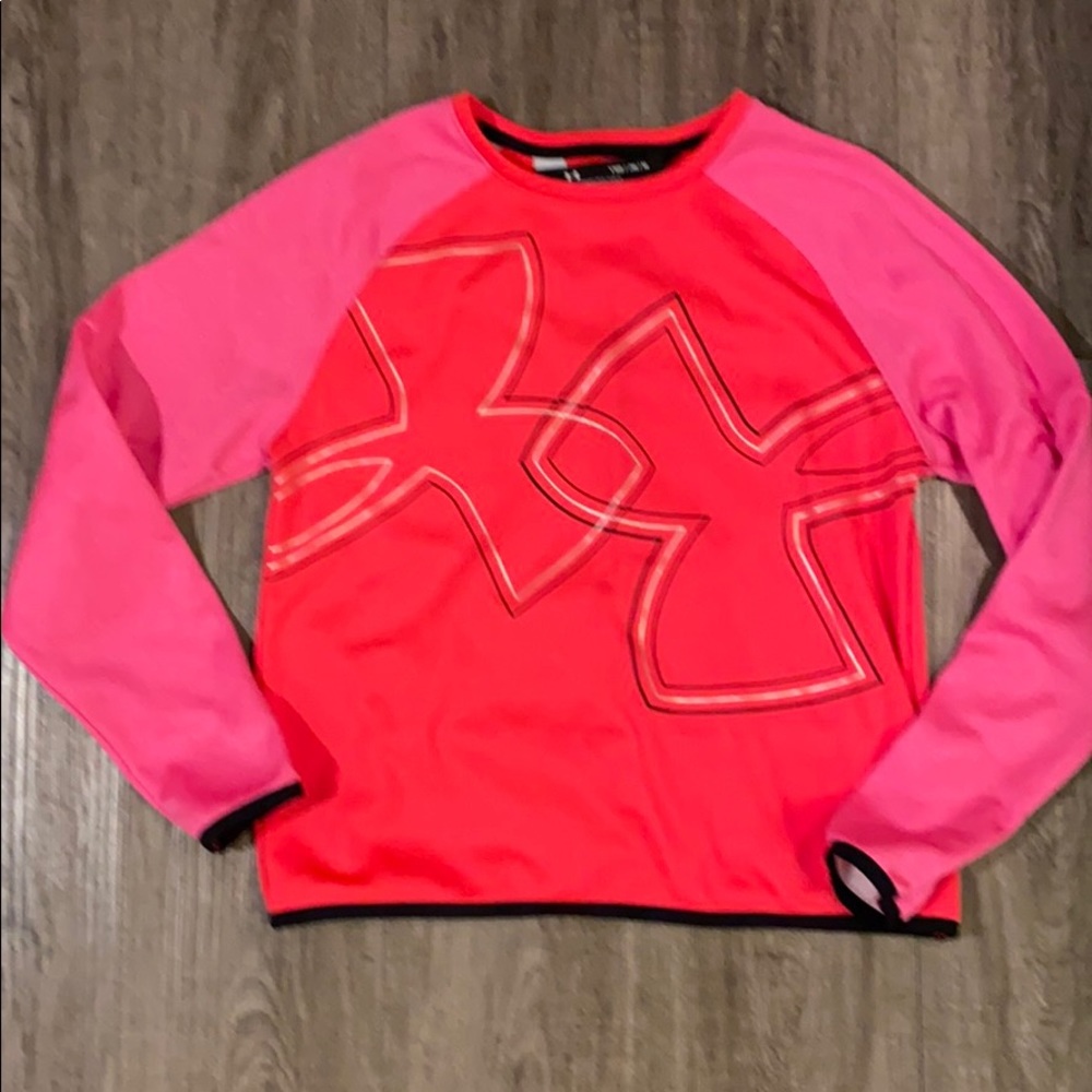 Girl’s Under Armour cold gear top
